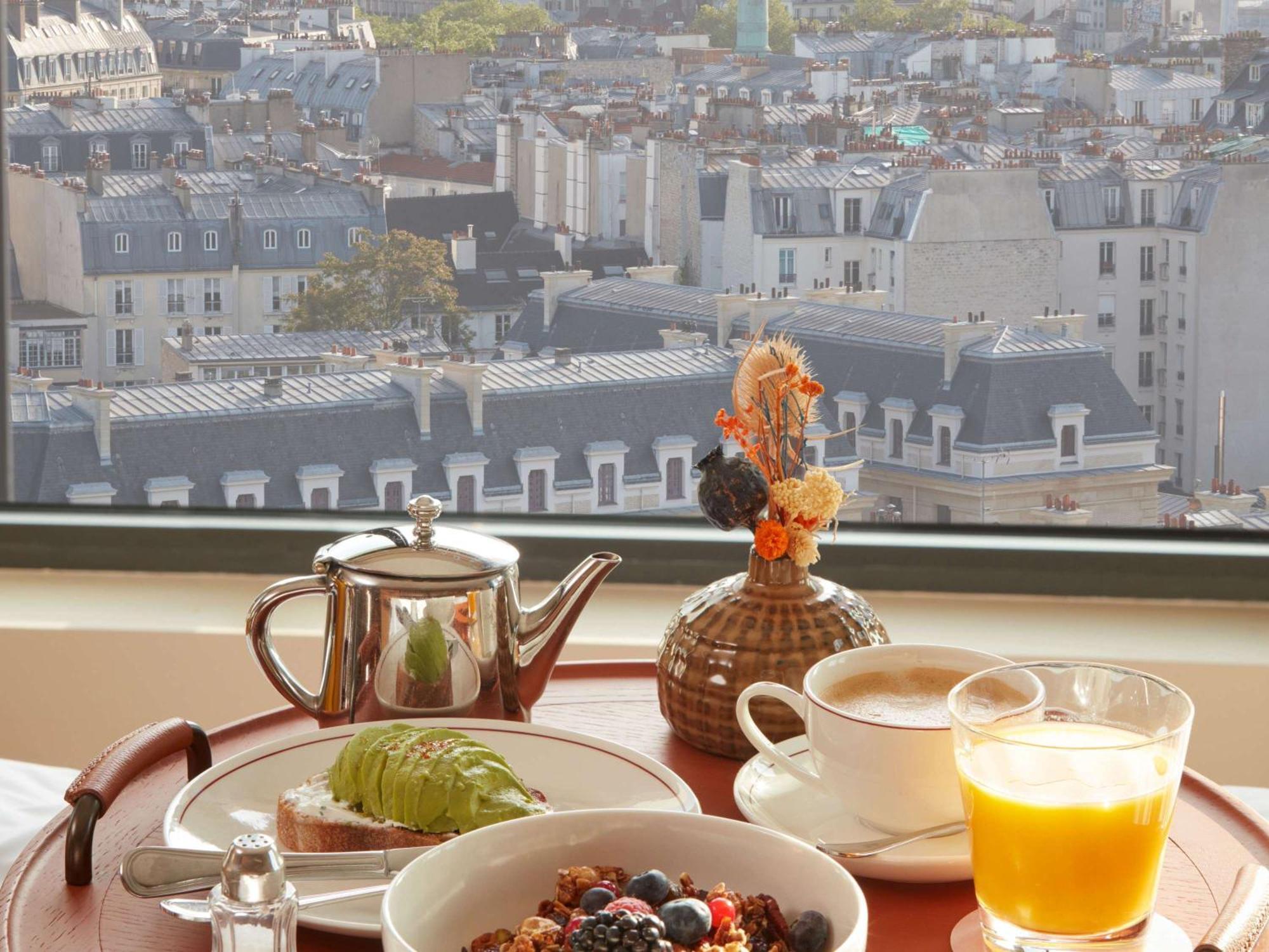 So/ Paris Hotel 외부 사진 Breakfast at the Hotel