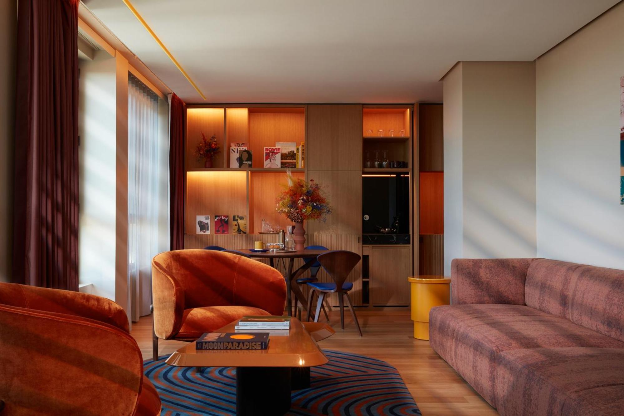 So/ Paris Hotel 외부 사진 A suite at the Mandarin Oriental, Munich